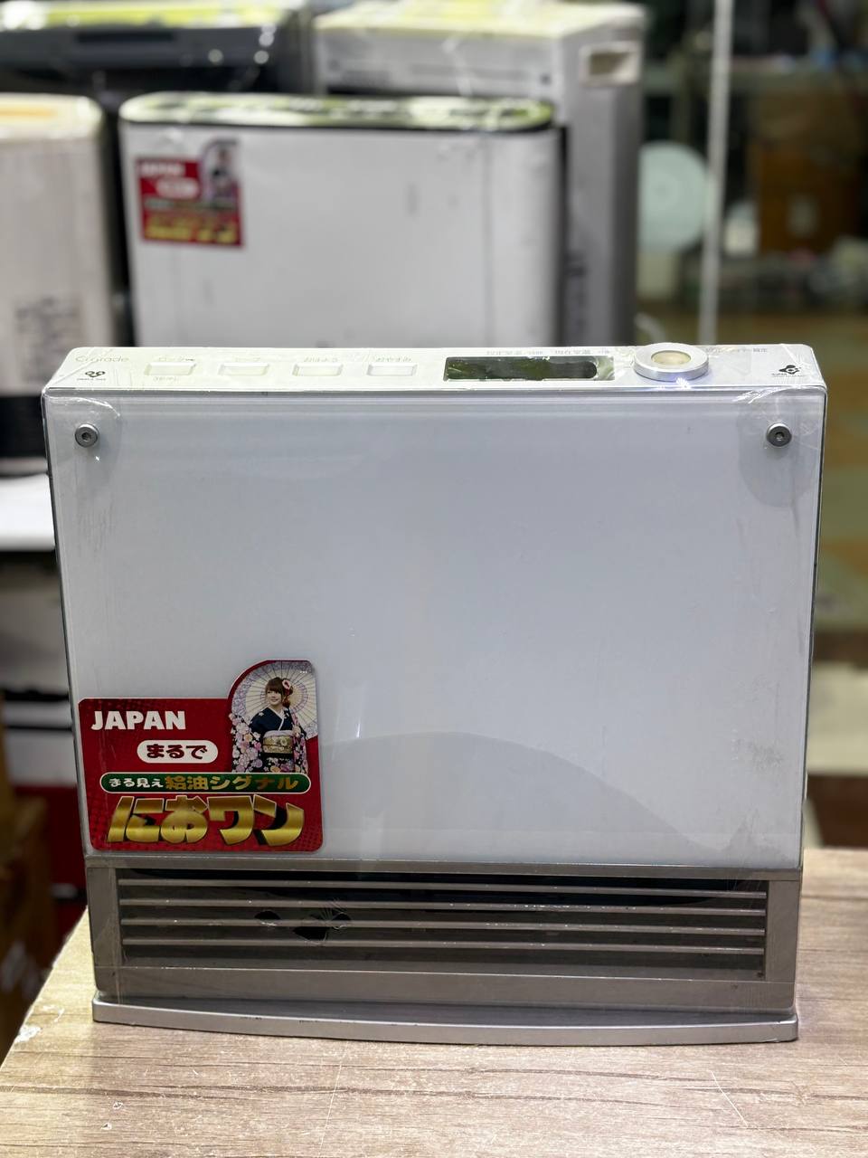 بخاری ژاپنی گازی برقی گاز شهری سایز ۲۵۰۰ جلو شیشه ای