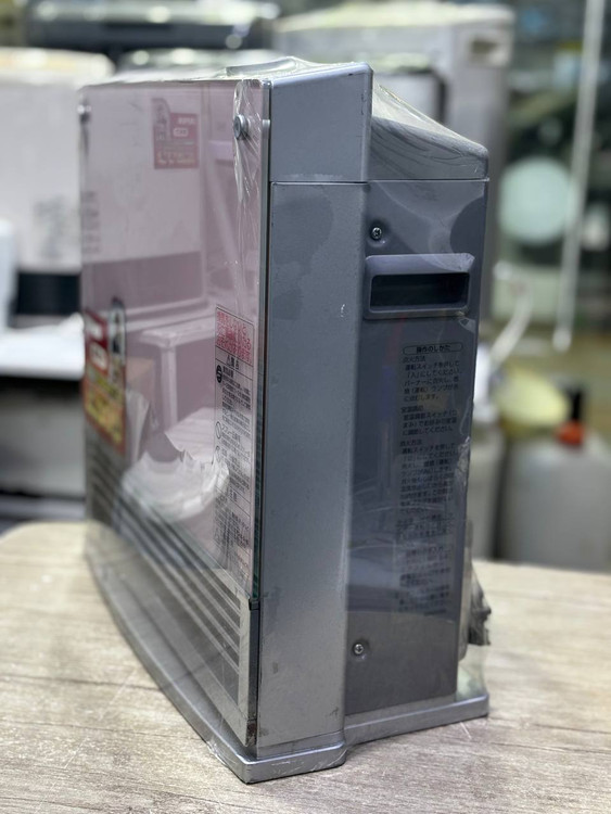 بخاری ژاپنی گازی برقی گاز شهری سایز ۲۵۰۰ جلو شیشه ای