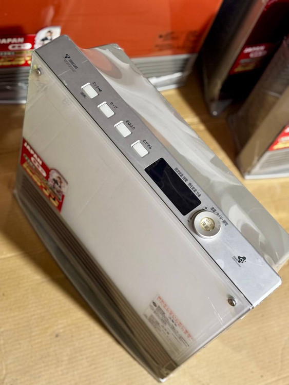 بخاری ژاپنی شیشه ای گازی برقی گاز شهری بدون دودکش سایز ۴۰۰۰