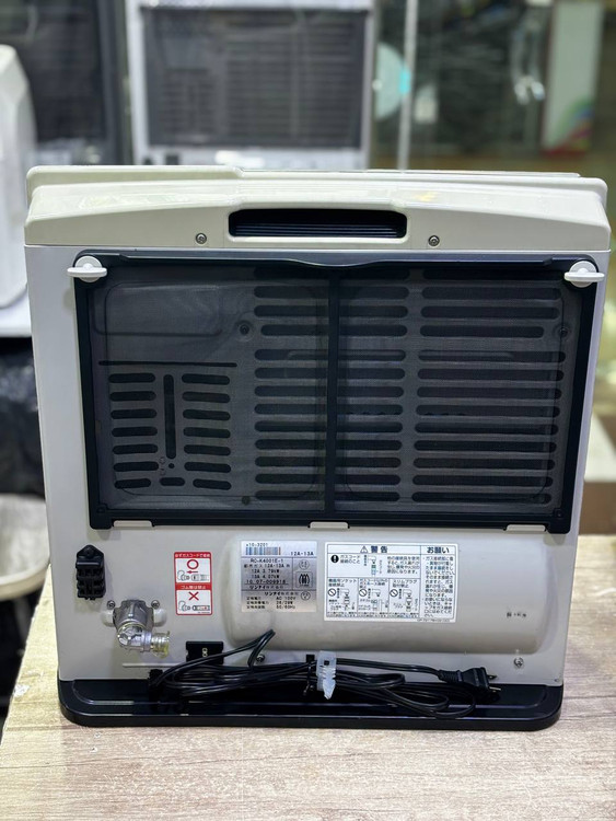 بخاری ژاپنی گازی برقی کلید راست گاز شهری بدون دودکش سایز ۴۰۰۰