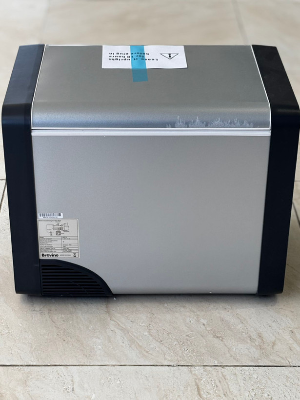 یخچال فریزر ماشین BrevinoمدلBPR-20 ظرفیت ۲۰لیتر