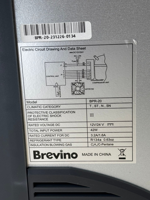 یخچال فریزر ماشین BrevinoمدلBPR-20 ظرفیت ۲۰لیتر